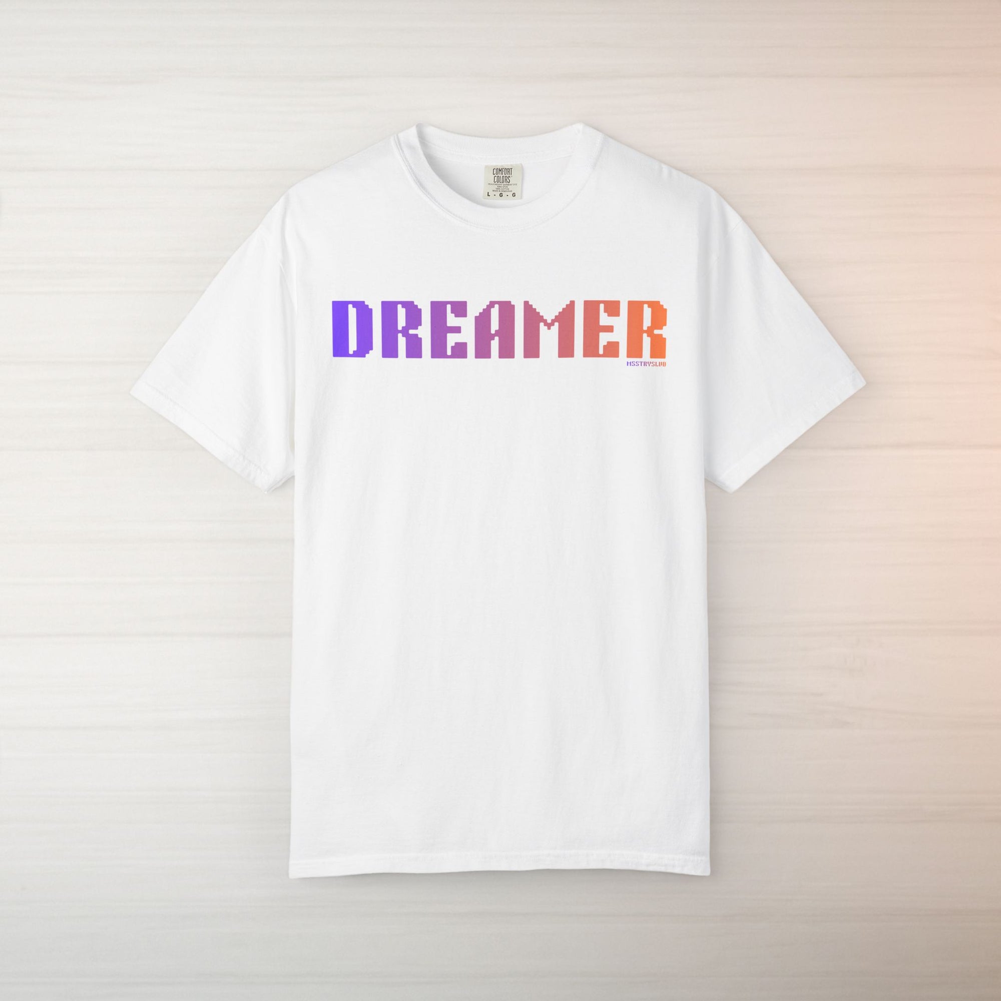 DREAMER Graphic T Shirt Aesthetic Streetwear Tee, Unisex Minimal Typography Shirt, Pastel Fashion Top