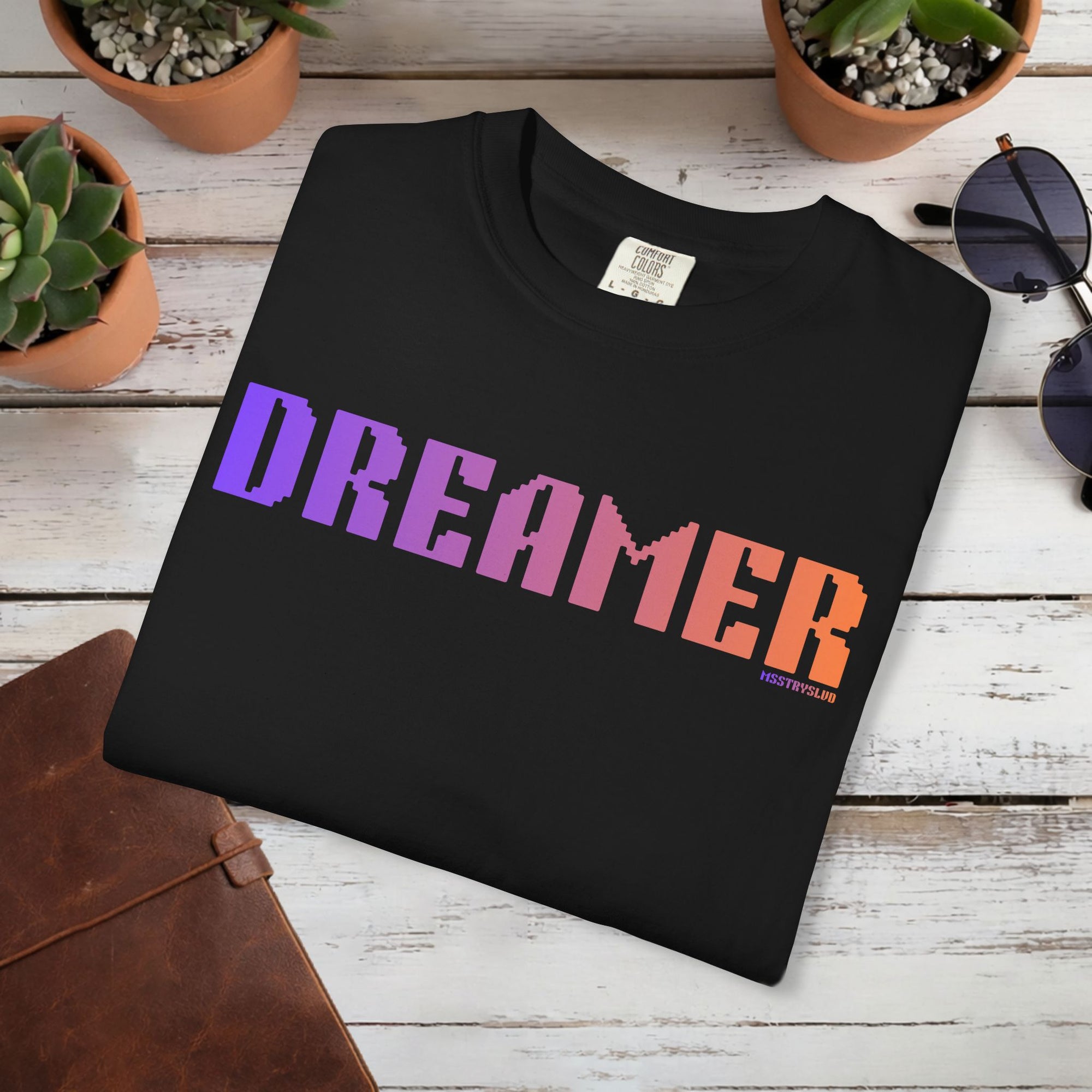 DREAMER Graphic T Shirt Aesthetic Streetwear Tee, Unisex Minimal Typography Shirt, Pastel Fashion Top