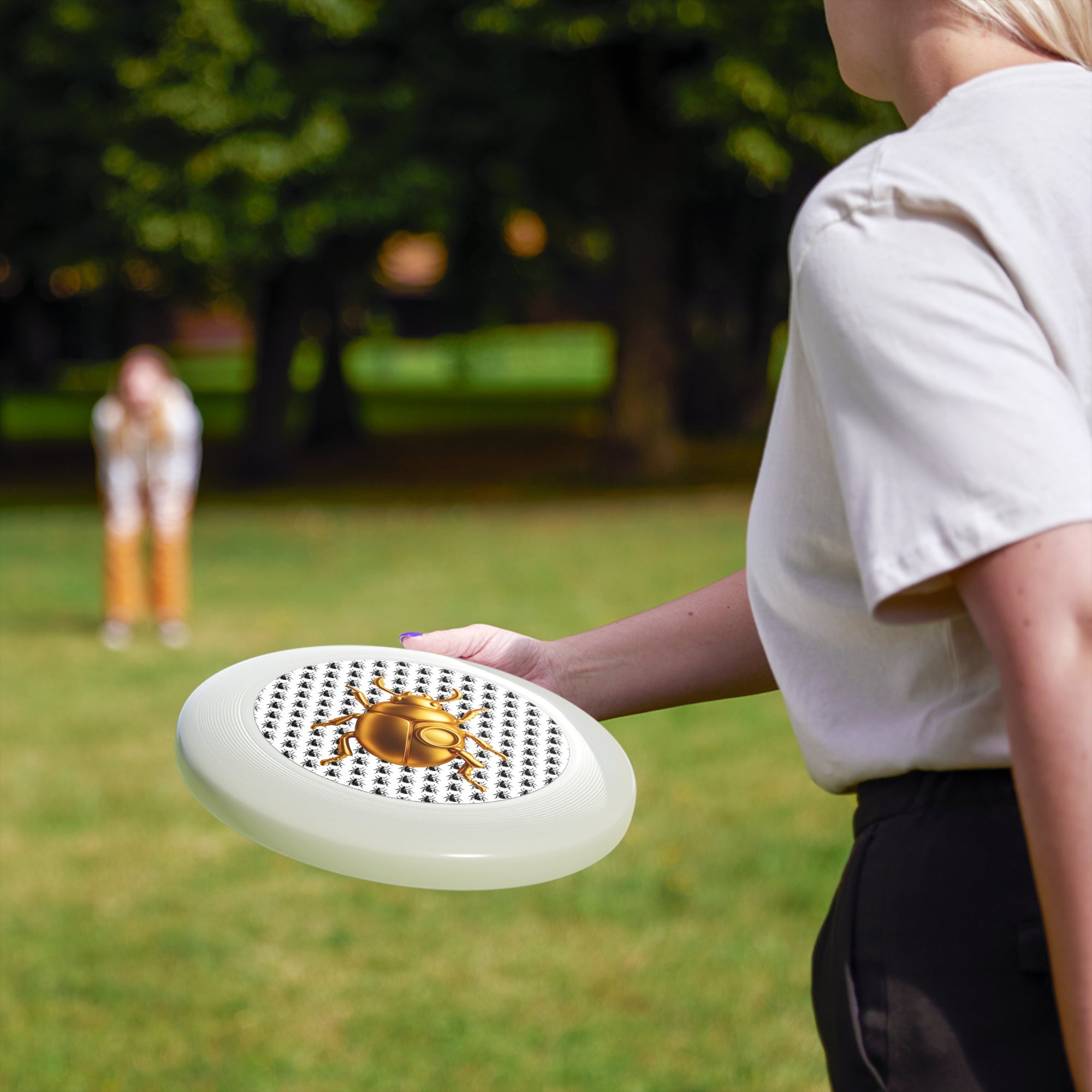 🌀 Golden Beetle Flyer - Wham-O Frisbee