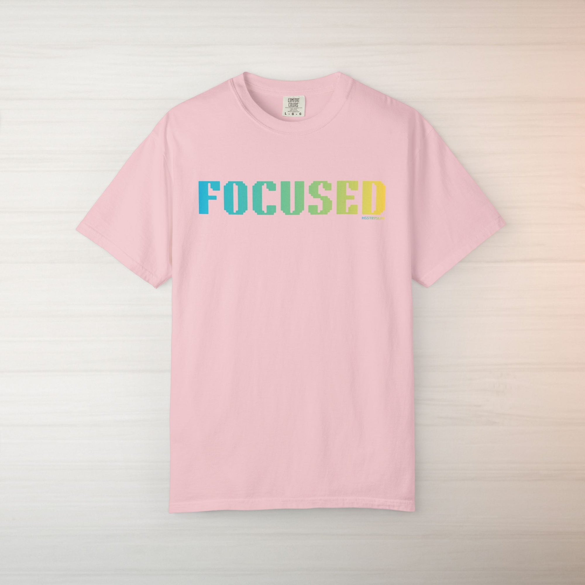 FOCUSED Graphic T Shirt Aesthetic Streetwear Tee, Unisex Minimal Typography Shirt, Study Pastel Fashion Top