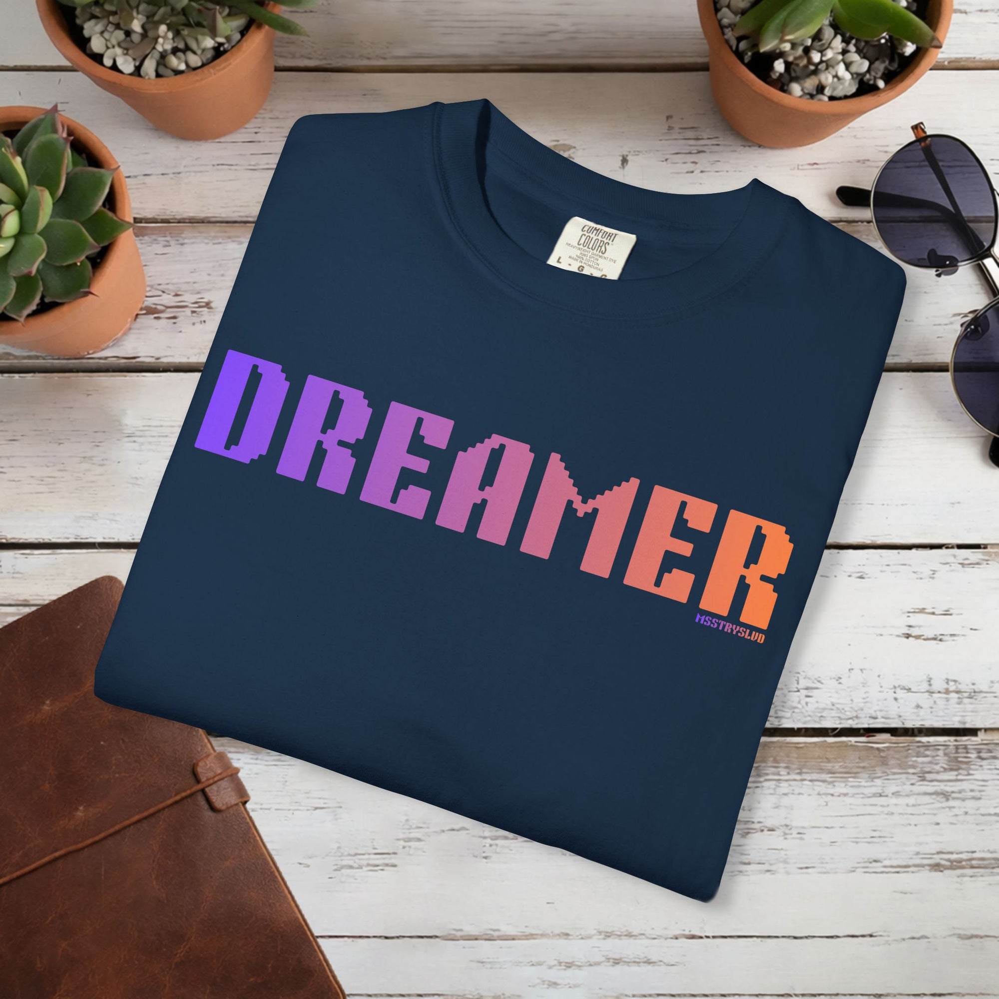 DREAMER Graphic T Shirt Aesthetic Streetwear Tee, Unisex Minimal Typography Shirt, Pastel Fashion Top