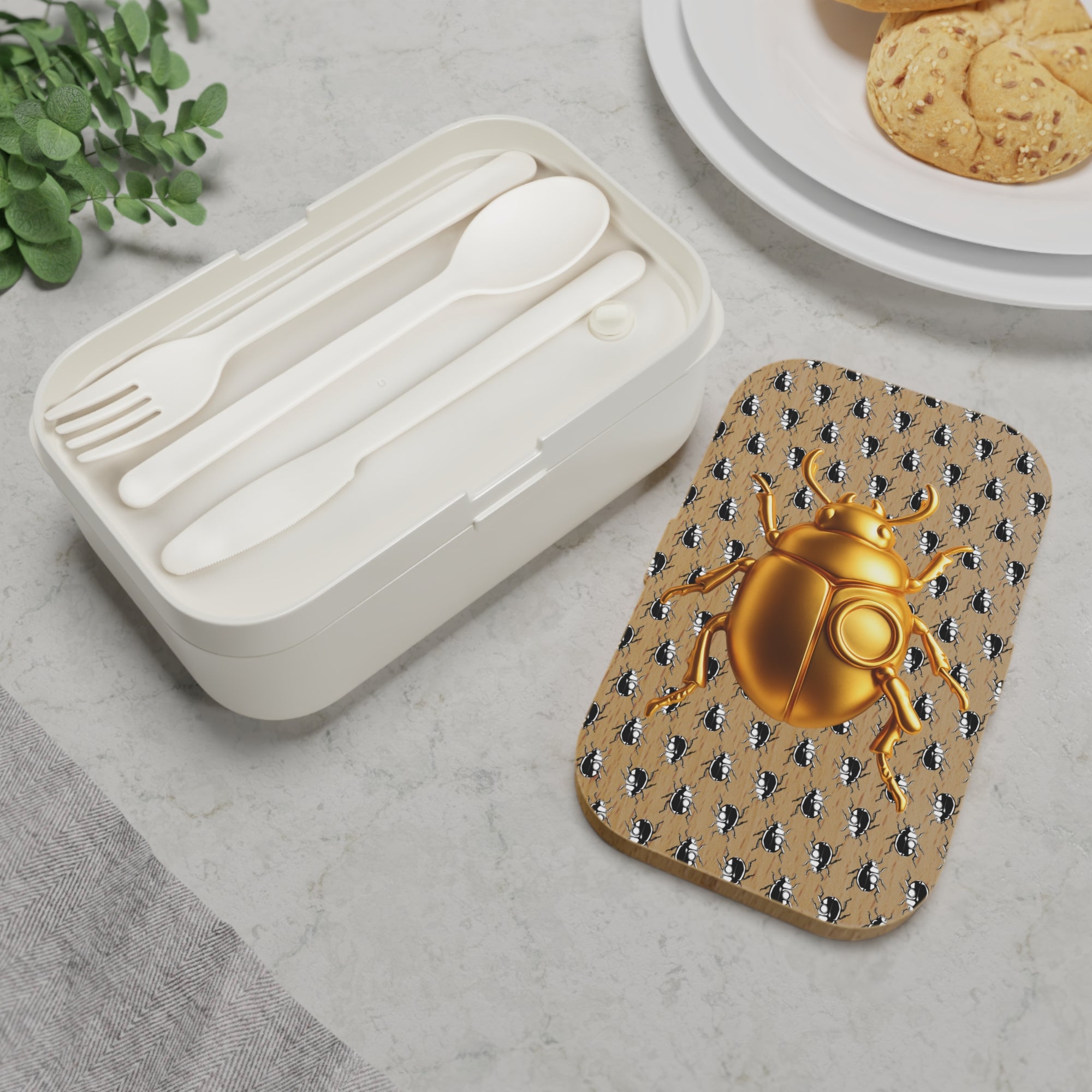 🍱 Golden Beetle Lunch Vault - Bento Lunch Box