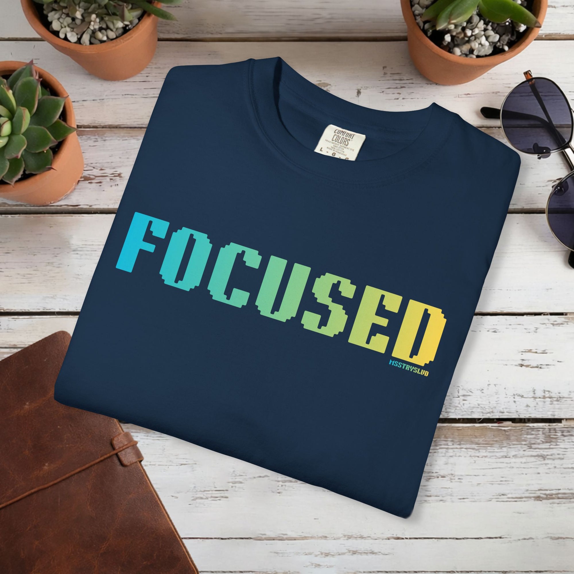 FOCUSED Graphic T Shirt Aesthetic Streetwear Tee, Unisex Minimal Typography Shirt, Study Pastel Fashion Top