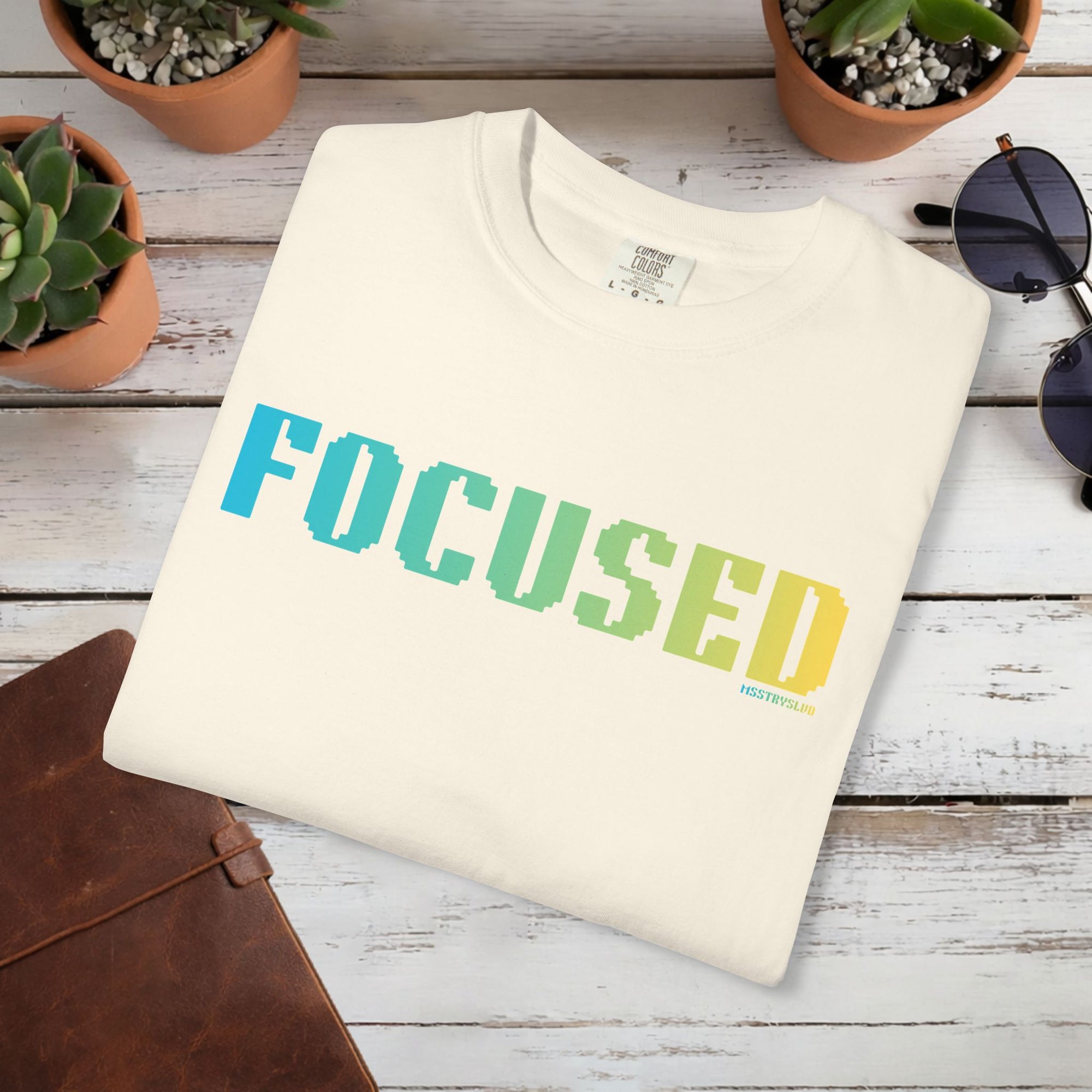 FOCUSED Graphic T Shirt Aesthetic Streetwear Tee, Unisex Minimal Typography Shirt, Study Pastel Fashion Top