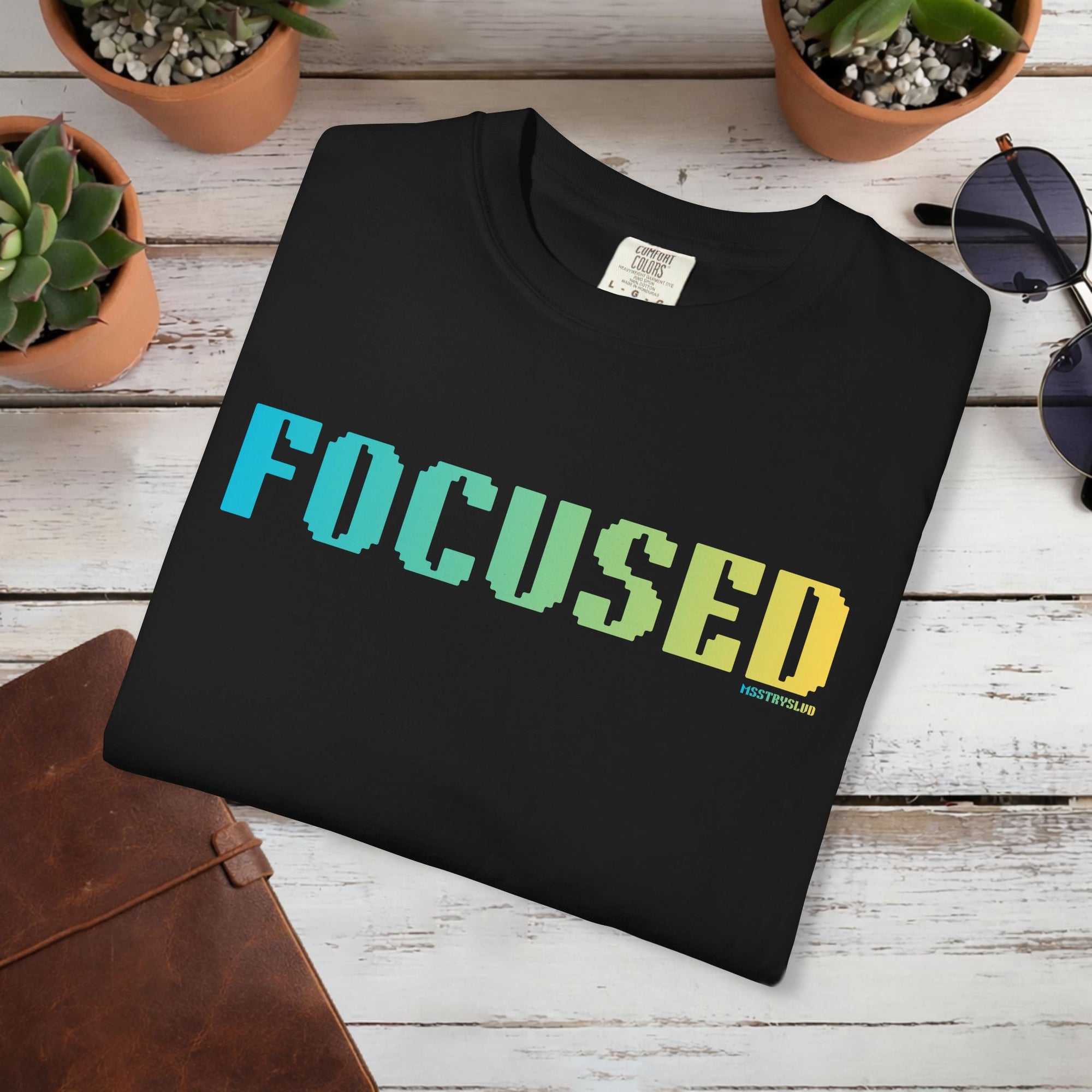 FOCUSED Graphic T Shirt Aesthetic Streetwear Tee, Unisex Minimal Typography Shirt, Study Pastel Fashion Top