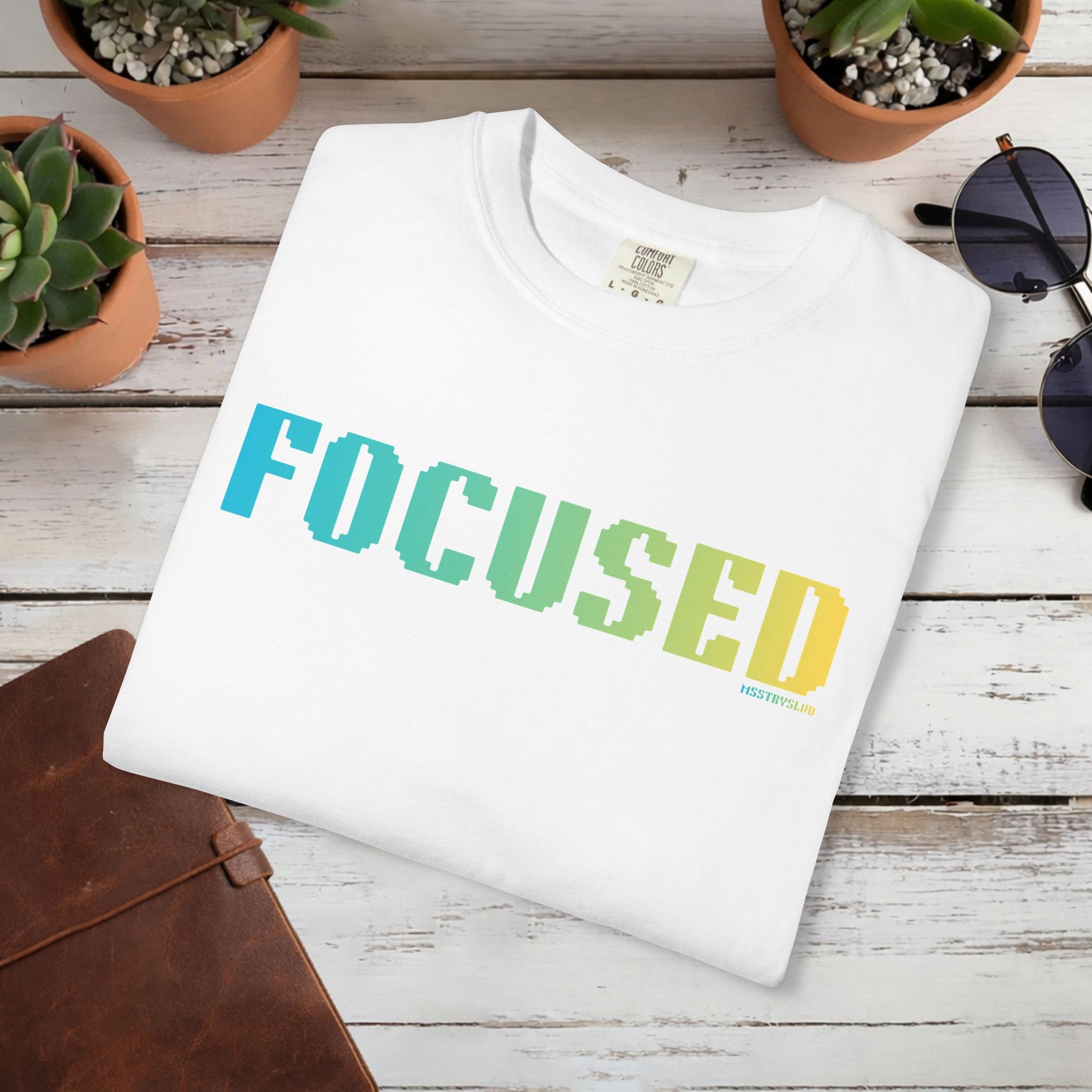 FOCUSED Graphic T Shirt Aesthetic Streetwear Tee, Unisex Minimal Typography Shirt, Study Pastel Fashion Top